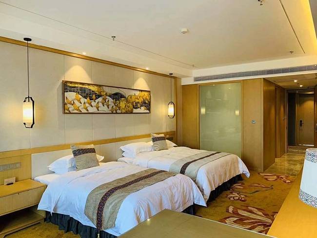 2024青海旅游攻略行程门票酒店交通纯玩6天路线分享