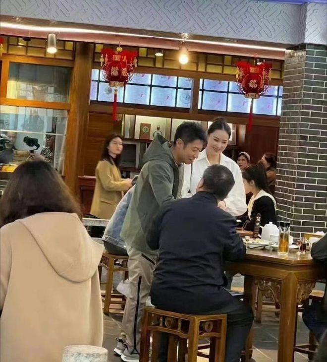 4月14日撒贝宁张馨予登上热搜