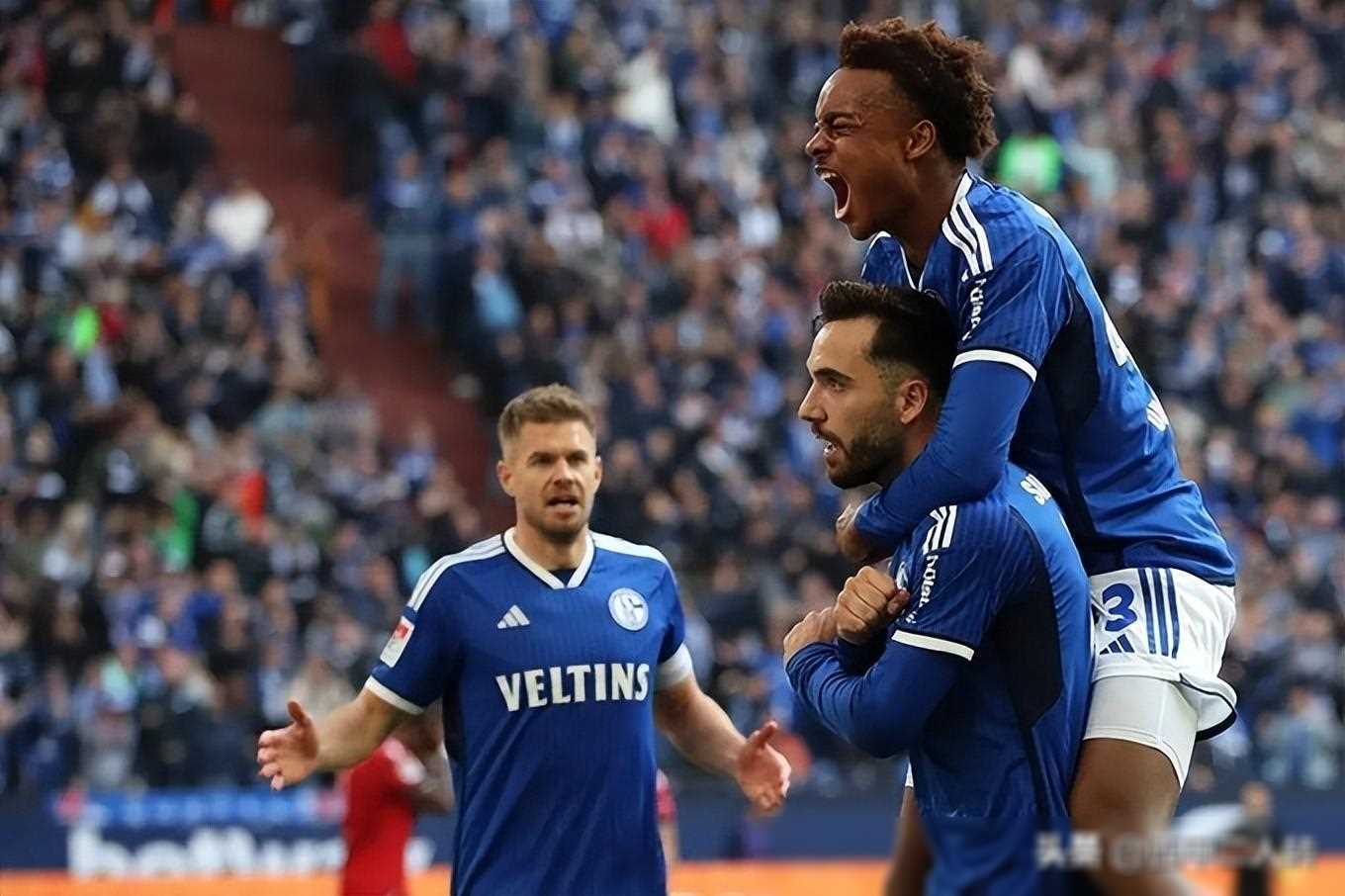 原创最具看点的乙级联赛每场观众破三万媲美五大联赛