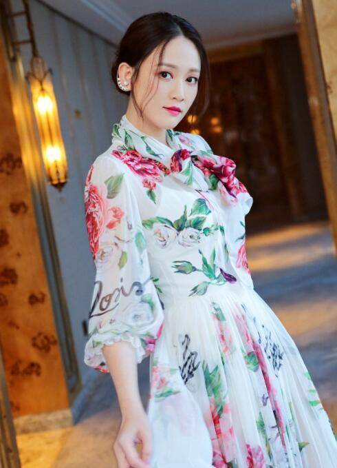 原创奇葩的陈乔恩曾当街找羊宝赌场脱衣服今再被爆奇葩事