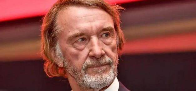 第二个潜在的竞争者德泽尔比也是拜仁慕尼黑的目标,虽然在金钱方面