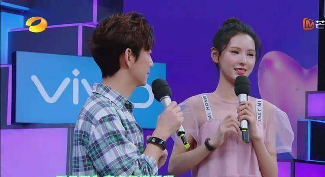 现在,张予曦有了新男友了;而王思聪也差不多每年换一个女友!