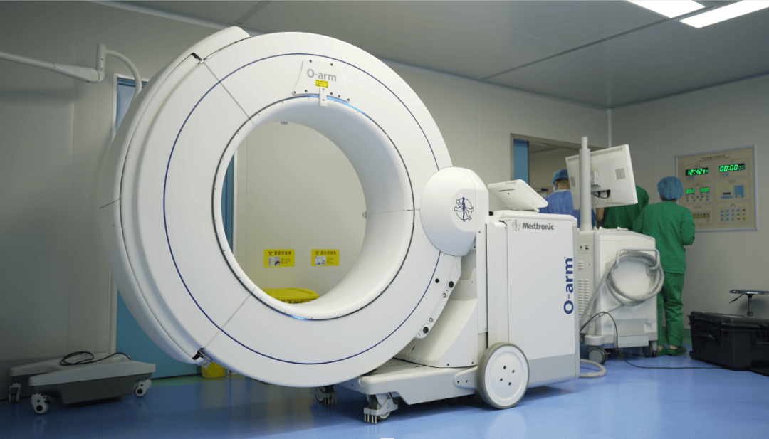 据介绍,术中o型臂3d导航系统是指利用引进先进的3d立体影像系统在术中