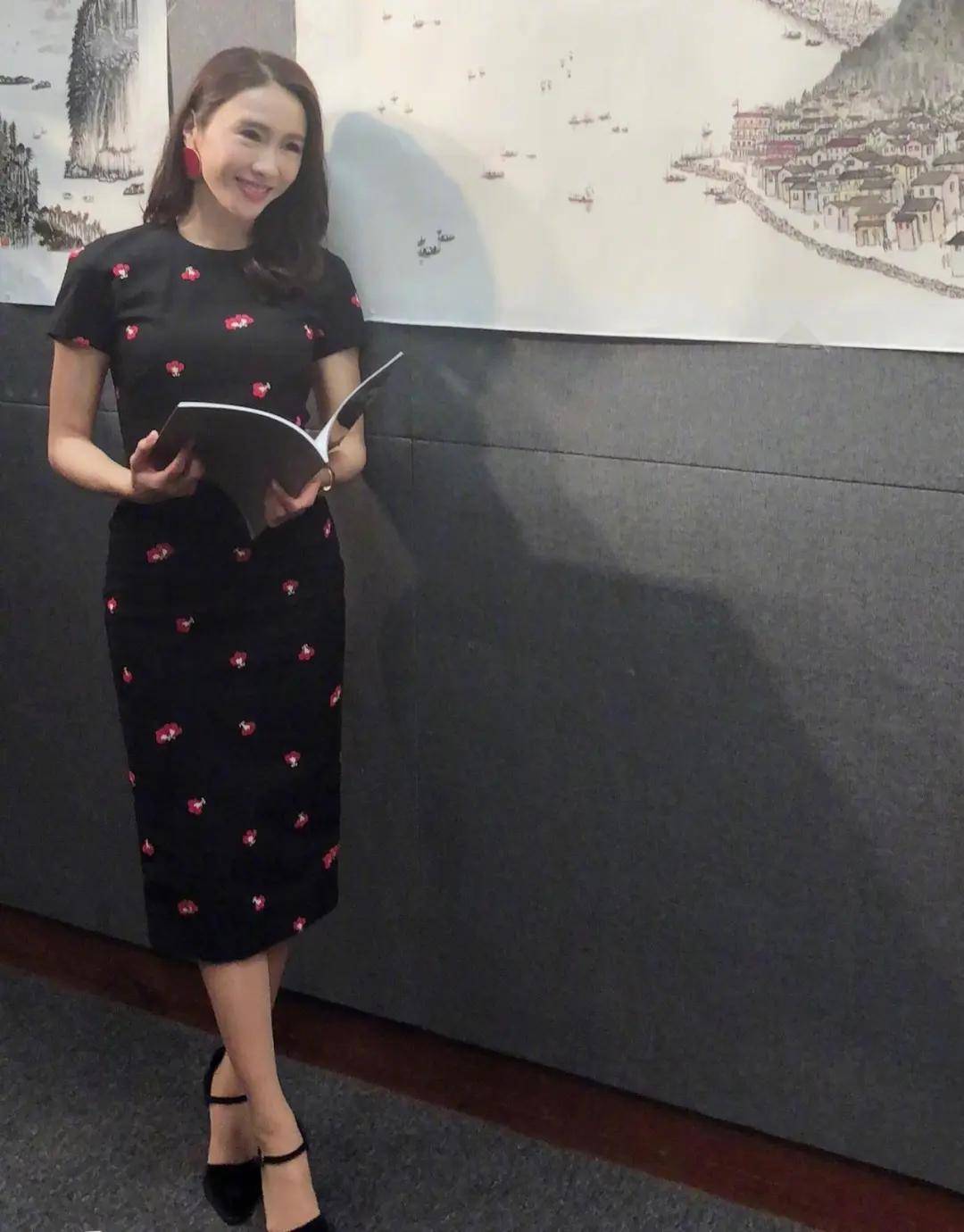 黎姿庆52岁晒生日照不修图就是保养很好的奶奶,但还是很漂亮,比同龄人