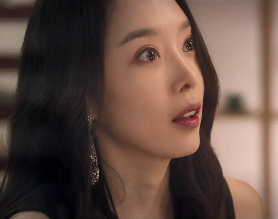 韩式爱情伦理大片《恋爱的味道》:两性碰撞火花四溅,甜蜜成长中探寻真