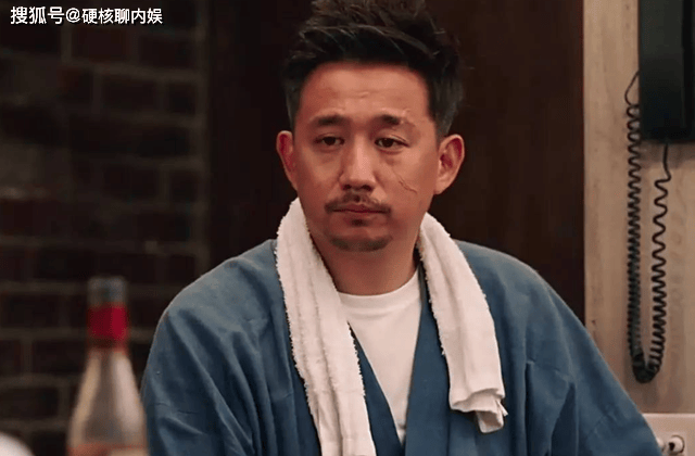 典型的就是《深夜食堂》,在网上被骂得很惨,这也是他一直演不了什么