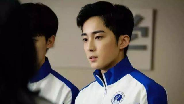 原创郭子凡接受采访和季杨杨性格完全不同每一次回答都是灵魂反问