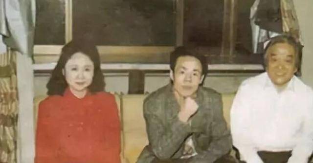 原创气功大师张宝胜中科院现场表演隔空取物露馅逃跑尴尬至极