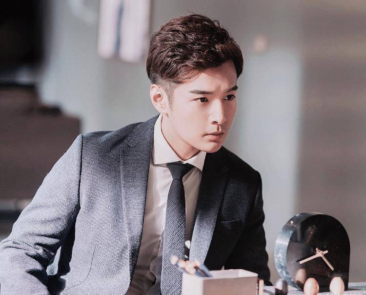 《一千零一夜》的陈默,时隔3年后,还出演《欢乐颂3》男主之一