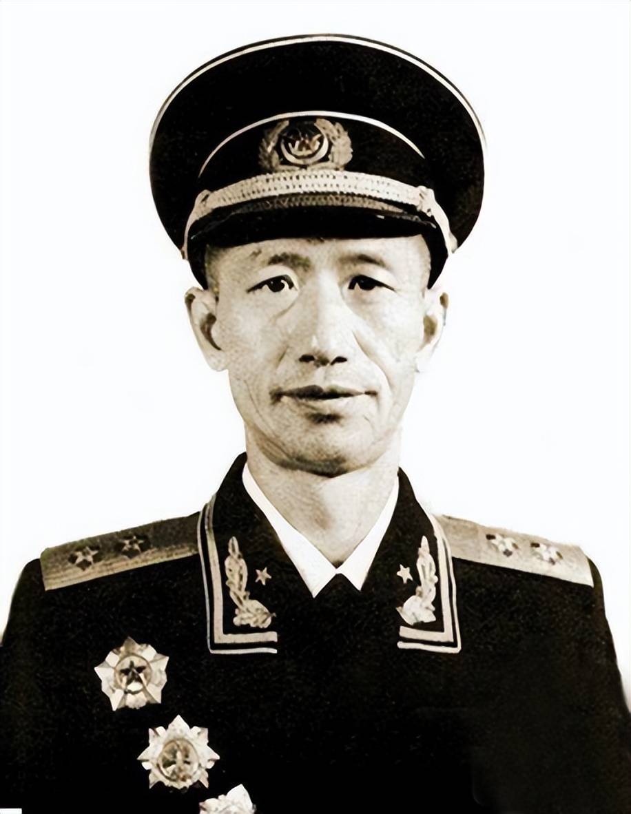 报告说:"部队已追上了敌人,吃掉了敌68军,活捉了副军长和一个师长