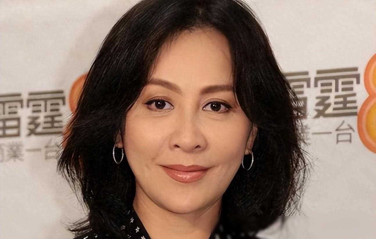 原创刘嘉玲照片泄露风波结婚17年无子原因揭秘伟仔回应一切有