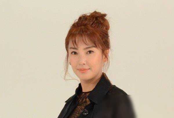 张雨绮未修定妆照曝光被指粗犷宋慧乔但少女感爆棚