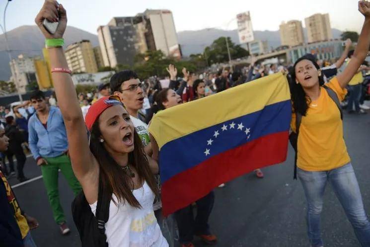 石油储量世界第一,却欠中国上千亿无力偿还_委内瑞拉_生活_经济