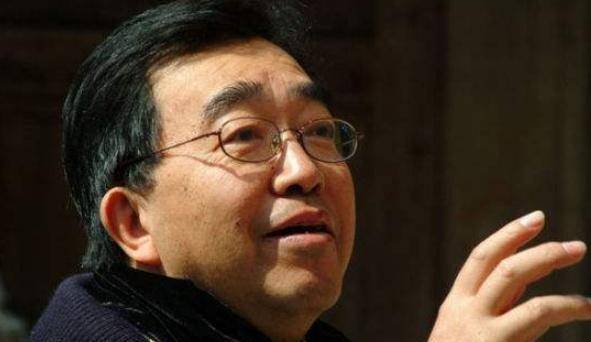 陈逸飞他54岁娶25岁娇妻死后不久小老婆就跟大儿子对薄公堂