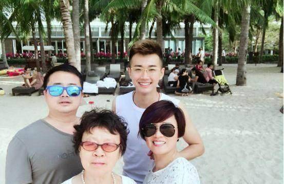 海燕一家外出游玩,刘一水又胖了,儿子超帅!