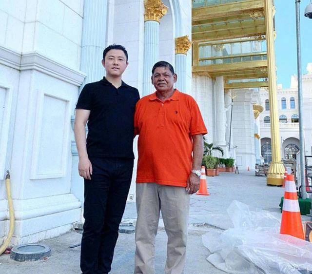 原创纪晓波结识贵人穷小子变富豪到美国开赌场女星为他生4子