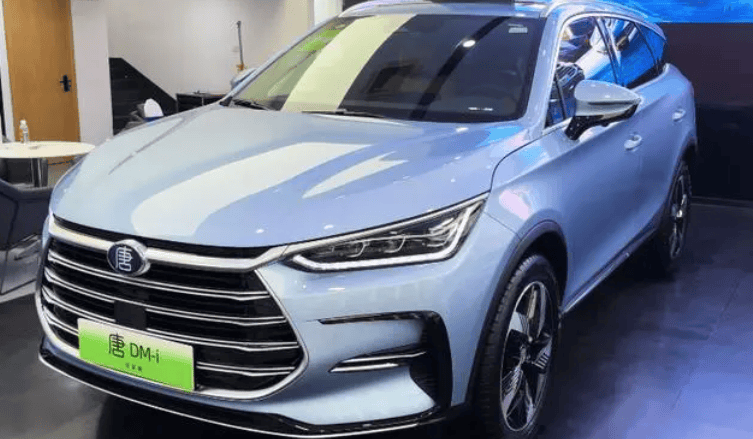 想要安全出行,哈弗二代大狗phev 和比亚迪唐dm-i谁更照顾新手?