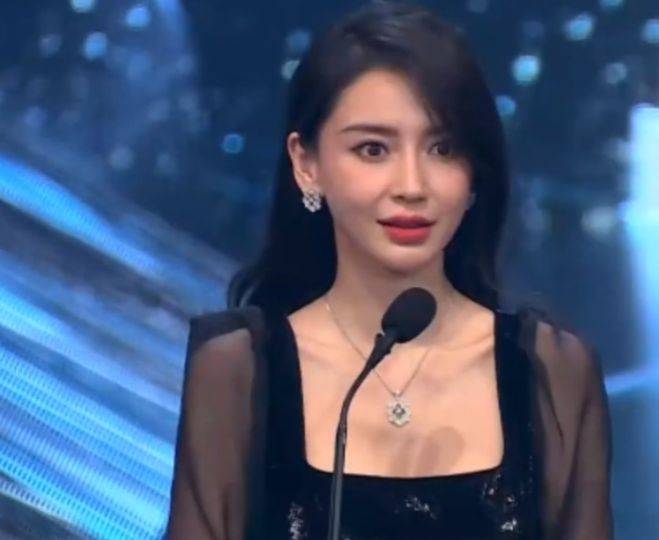 金像奖这一夜,人情冷暖,江湖地位,在baby身上体现的淋漓尽致_杨颖