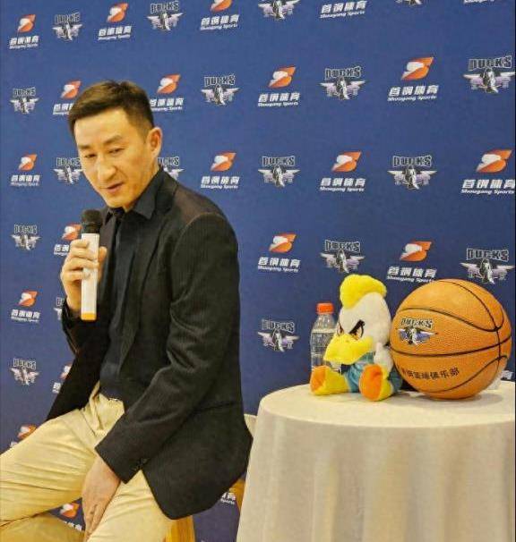 原创北京首钢将迎来大变革教练组已经解散几名球员即将离开