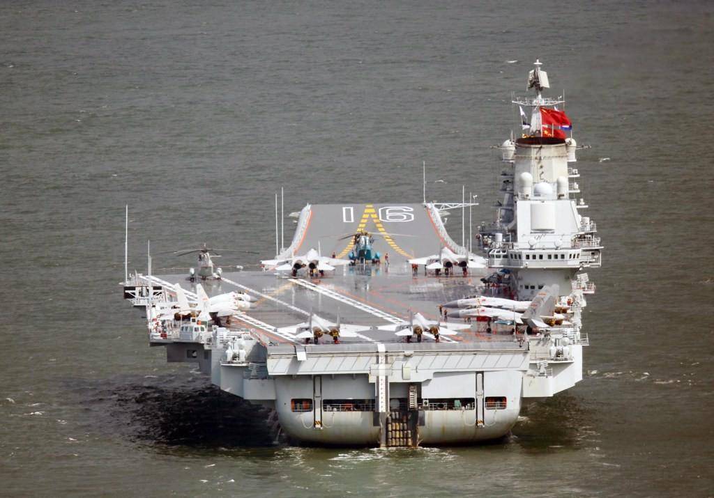 原创罗斯福号航母抵达东海解放军双航母出港山东舰将前出西太