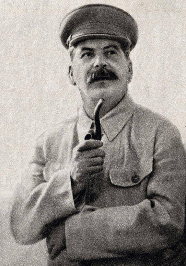 签了互不侵犯条约的苏德为何还是爆发战争苏联又为何毫无防备