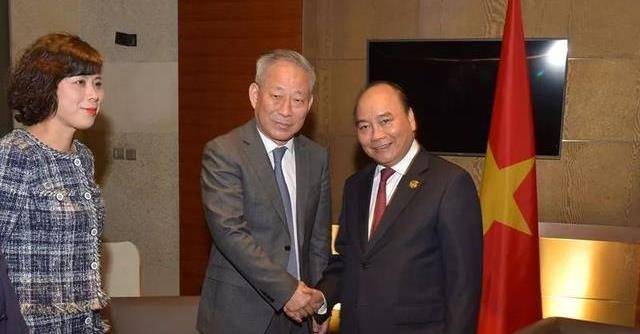 严介和_生活_傲慢