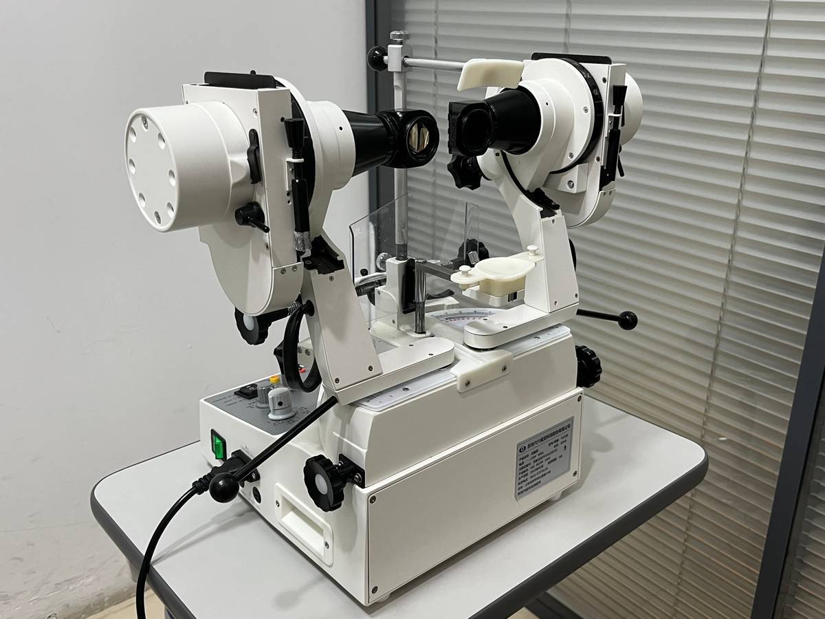 武汉普瑞眼科医学验光和普通眼镜店验光有什么差别