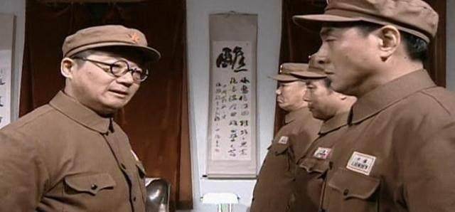 原创亮剑李云龙授衔的背后另有玄机高层经历部队