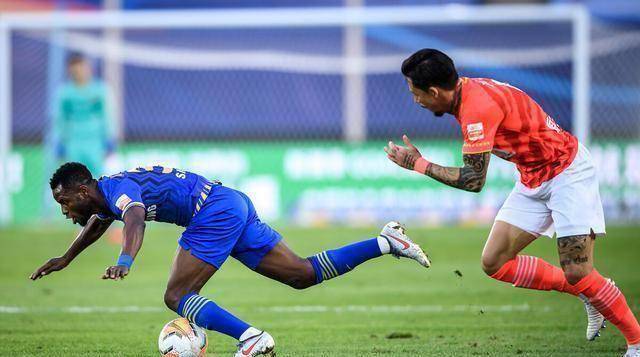 原创罕见一幕曝光张琳芃红牌离场遭卡帅怒喷没脑子转播没敢给镜头