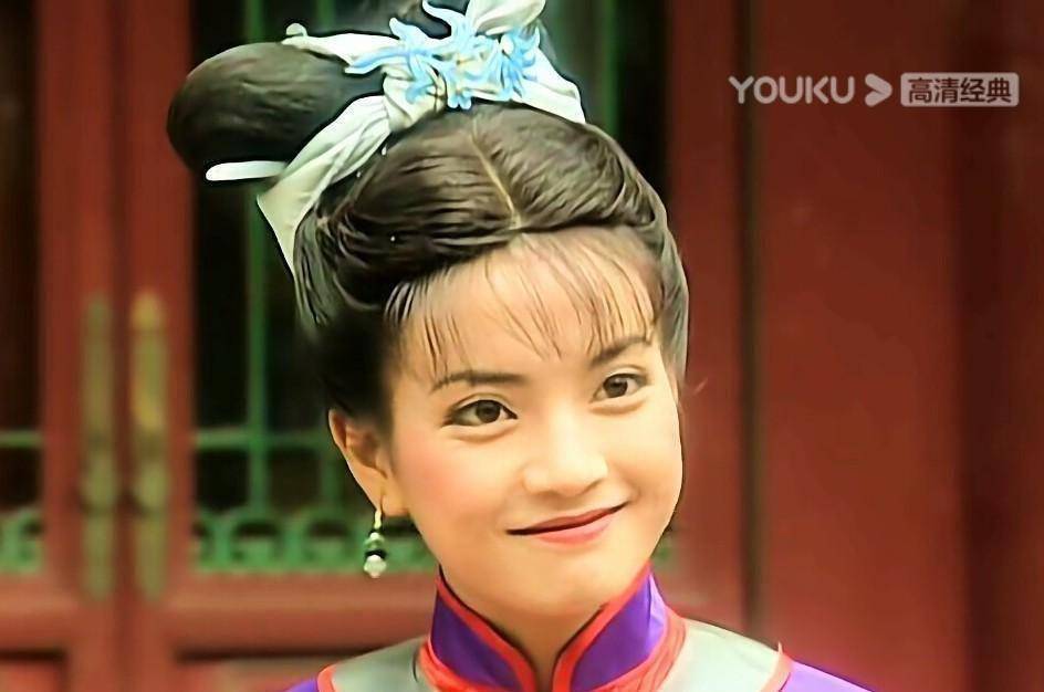 还珠格格:小燕子颜值那么高,为什么我当年却只顾着看她背诗?