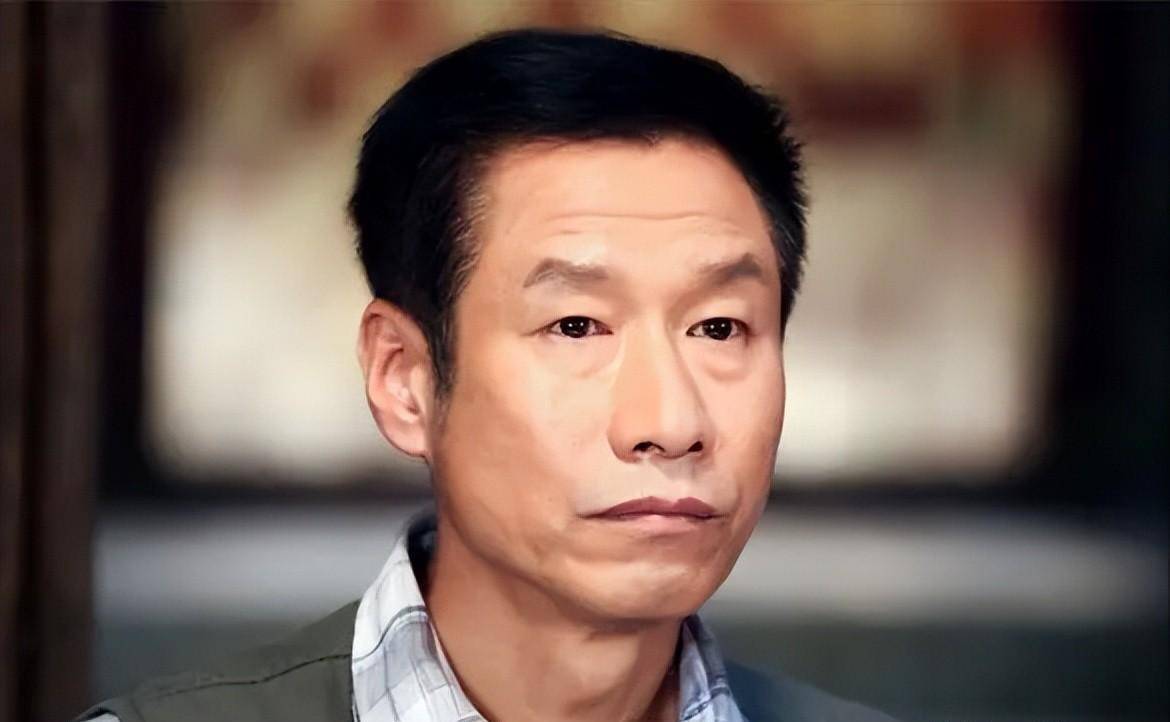 原创刘佩琦当时我身无分文她瞒着父母偷户口本跟我领证能不爱吗