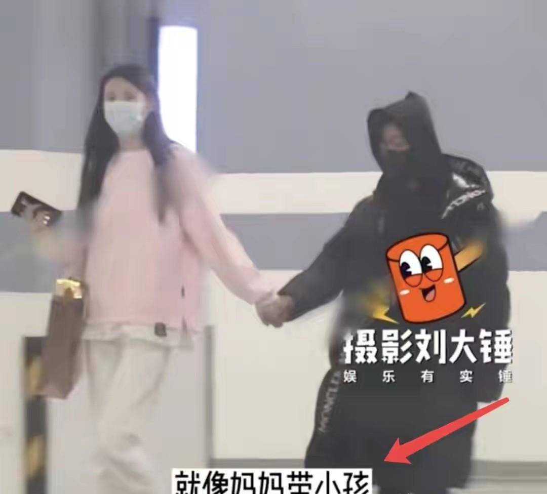 原创40岁的王宝强被女友拉着手最萌身高差被嘲像母子俩冯婧气质好