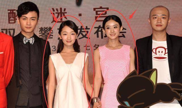赵丽颖88斤,周冬雨90斤,两人同框站一起,差距都在腿上
