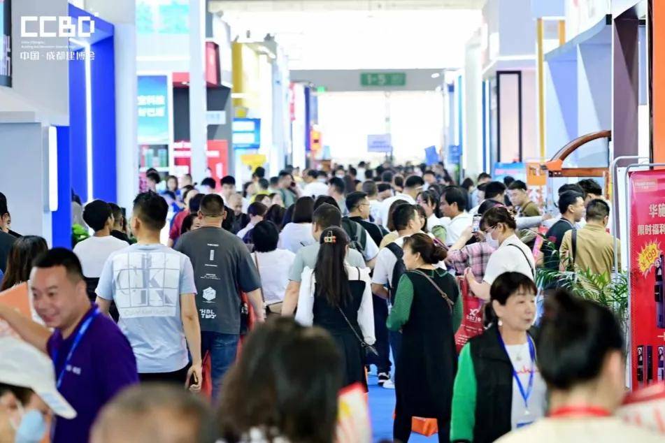 本届展会汇集凯达门业,和乐门业,欧派克,门图门窗,睿帝门窗,金迈达