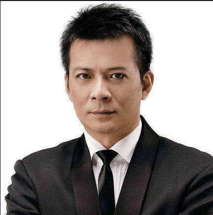 失去母亲的黄芷晴希望能再次见到母亲,下辈子把她变成一个健康的女儿.