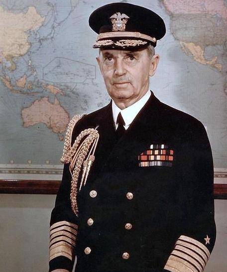 切斯特·威廉·尼米兹美国海军五星上将,太平洋战区司令,有着"海上