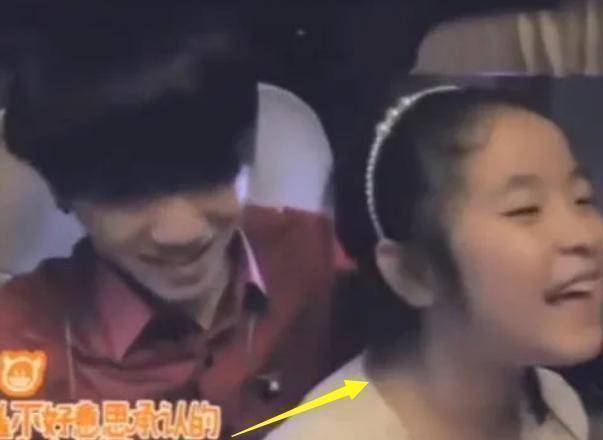 华晨宇偷偷回家看妹妹,11岁晶晶惊喜亮相,观众认错成杨幂女儿