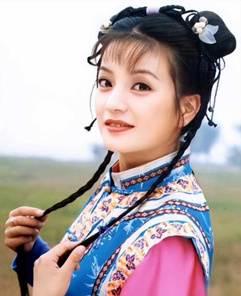 赵薇母亲魏启颖:离婚分得巨额财产,女儿消失荧幕,丈夫去世_生活_命运