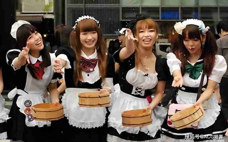 原来日本也有"泼水节",而且参与者都是身穿女仆装的萌妹子_活动_coser