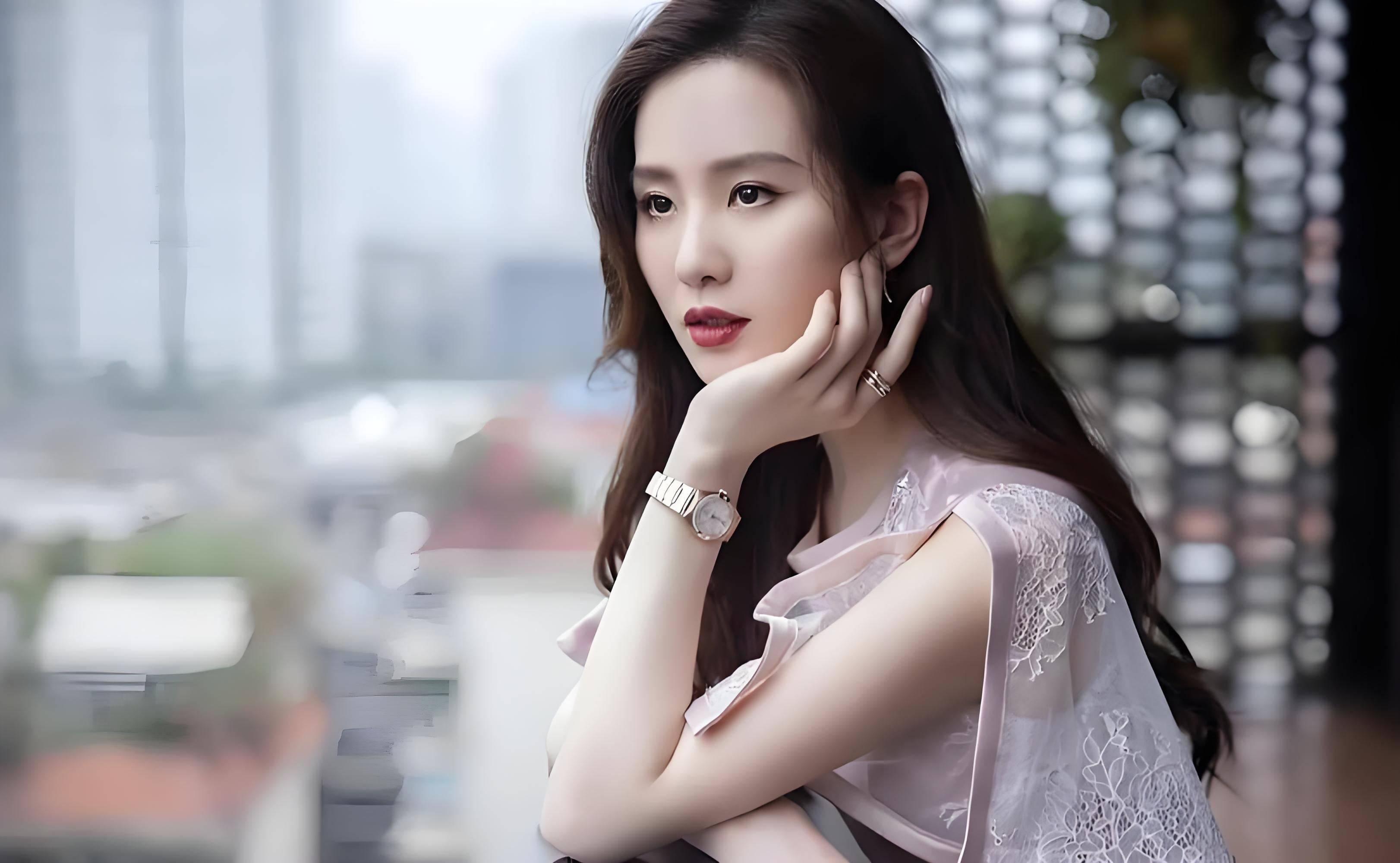 2024.4.20娱乐资讯:刘诗诗,肖战,杨幂,张颂文,林更新,于适,秦昊,孙怡