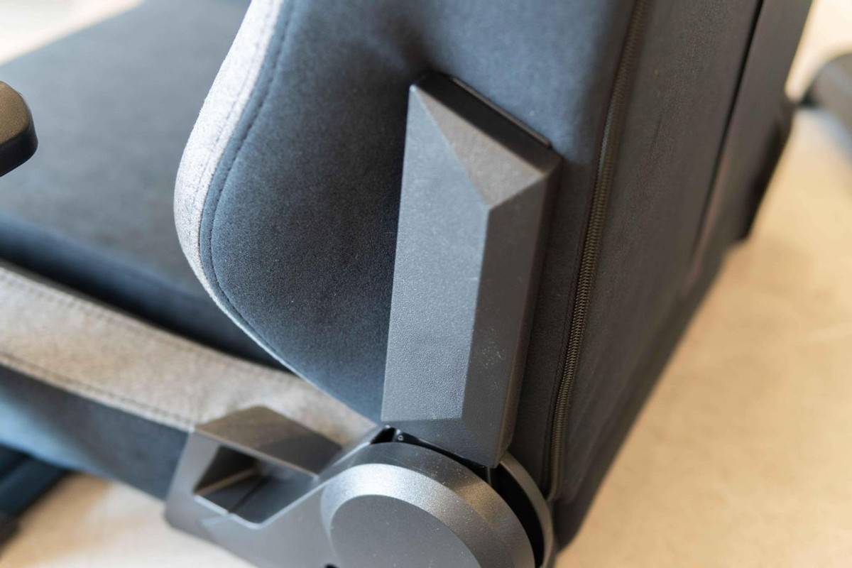 要安全更要潮流,blavklyte逐夜电竞椅补齐我的电竞房_设计_椅子_时候