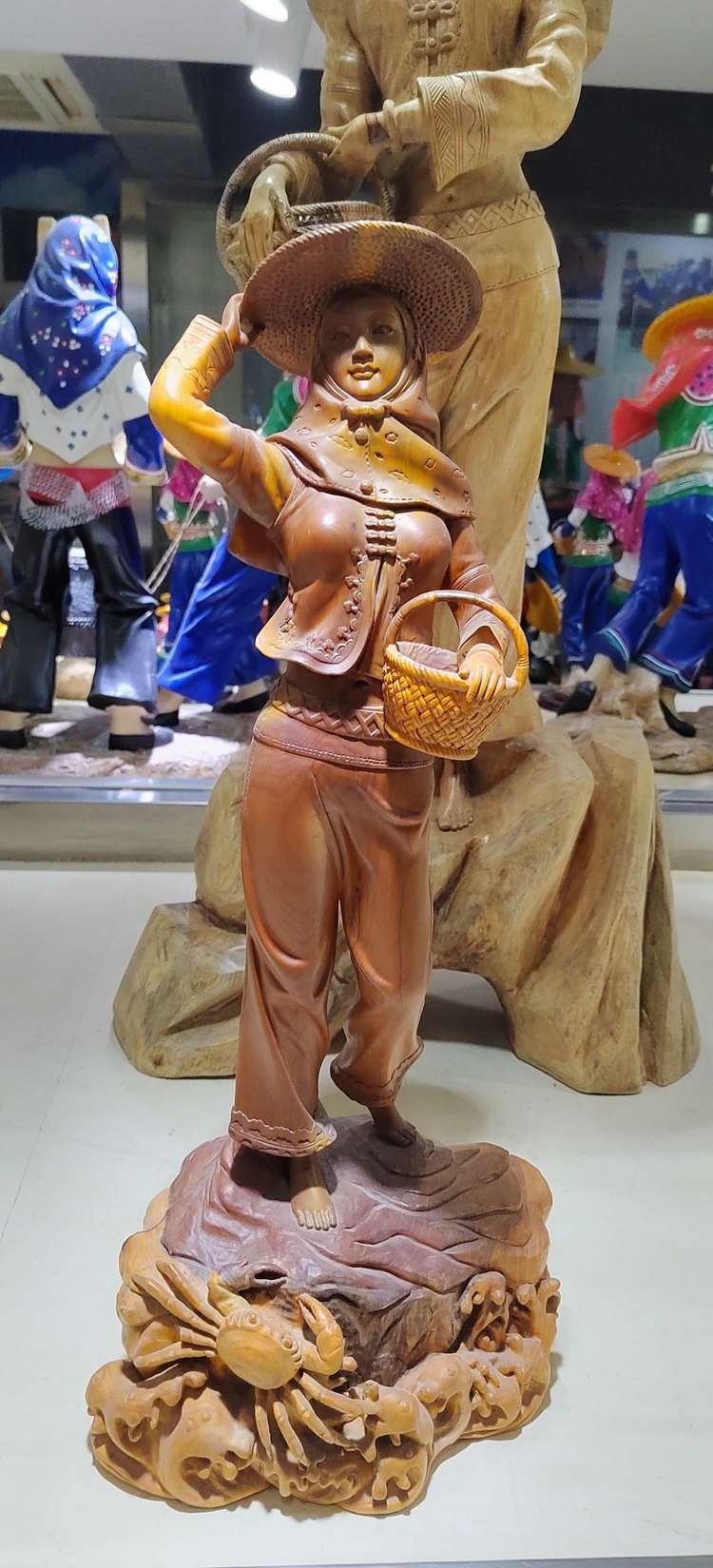 妙笔雕惠女—福建工艺美术大师陈阳山雕刻艺术作品赏析_惠安_文化_手