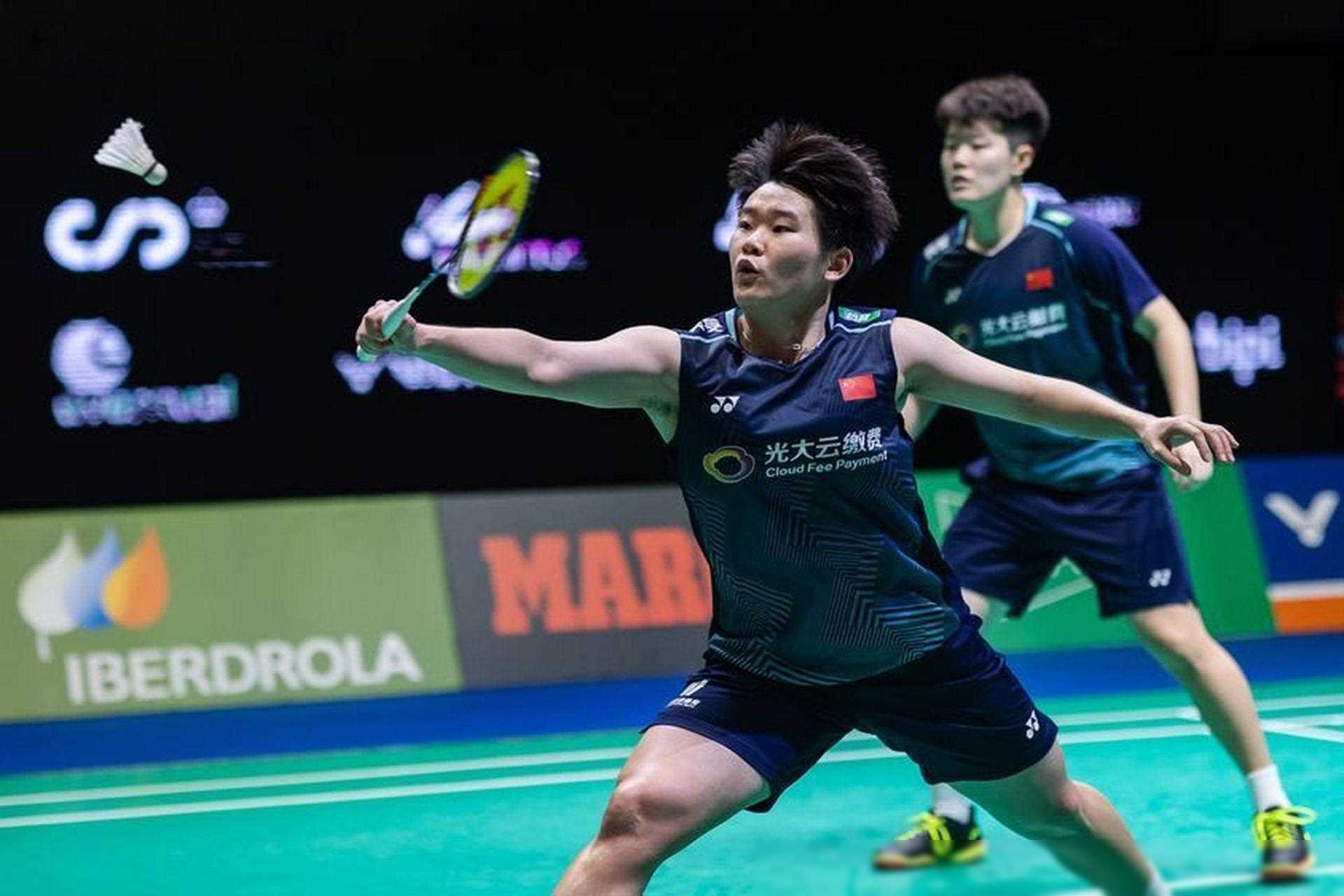 通过这场比赛,我们看到了中国羽毛球队在备战巴黎奥运会的过程中所