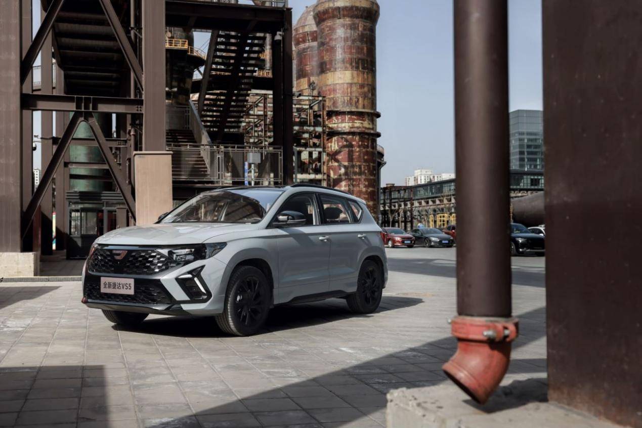 闪耀时尚赛道,捷达vs5与长安cs55 plus华丽对决