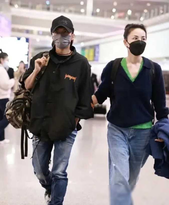 谢霆锋与王菲恋爱年后,再曝惊天大瓜!网友:不愧是锋菲组合