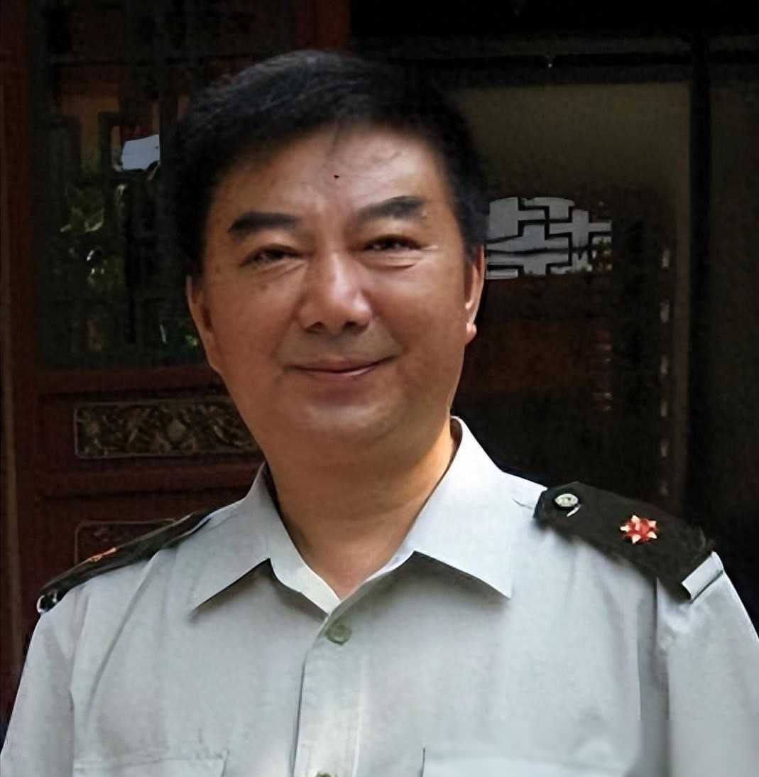 唐爱国:拜师姜昆,岁入伍,与郭德纲力挺事件引发热议