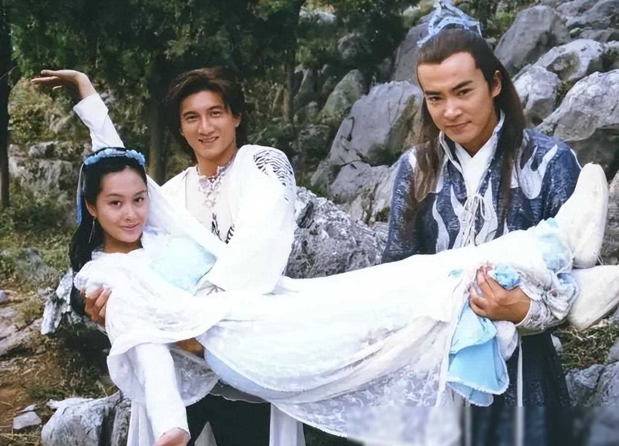 年,于波过气,他手握万在北京购入两套小院子的故事