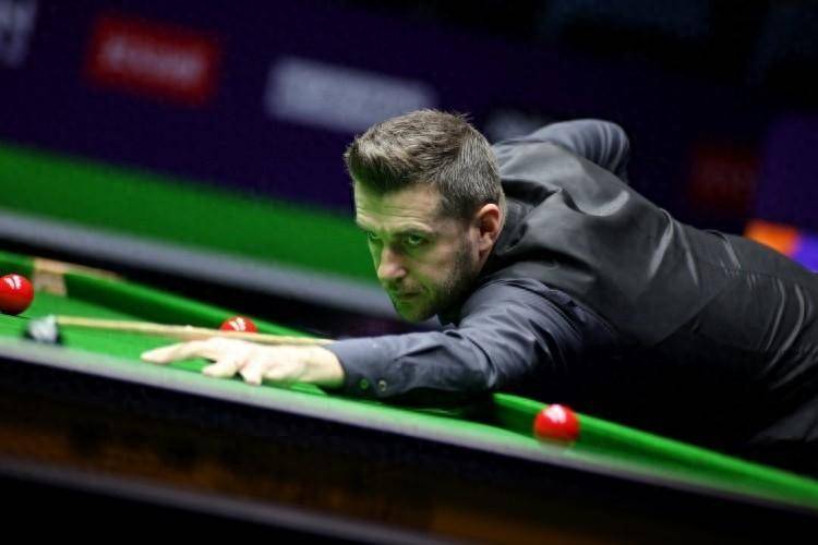 中国斯诺克两人出局,六冠王大爆冷,四届世锦赛冠军惜败!