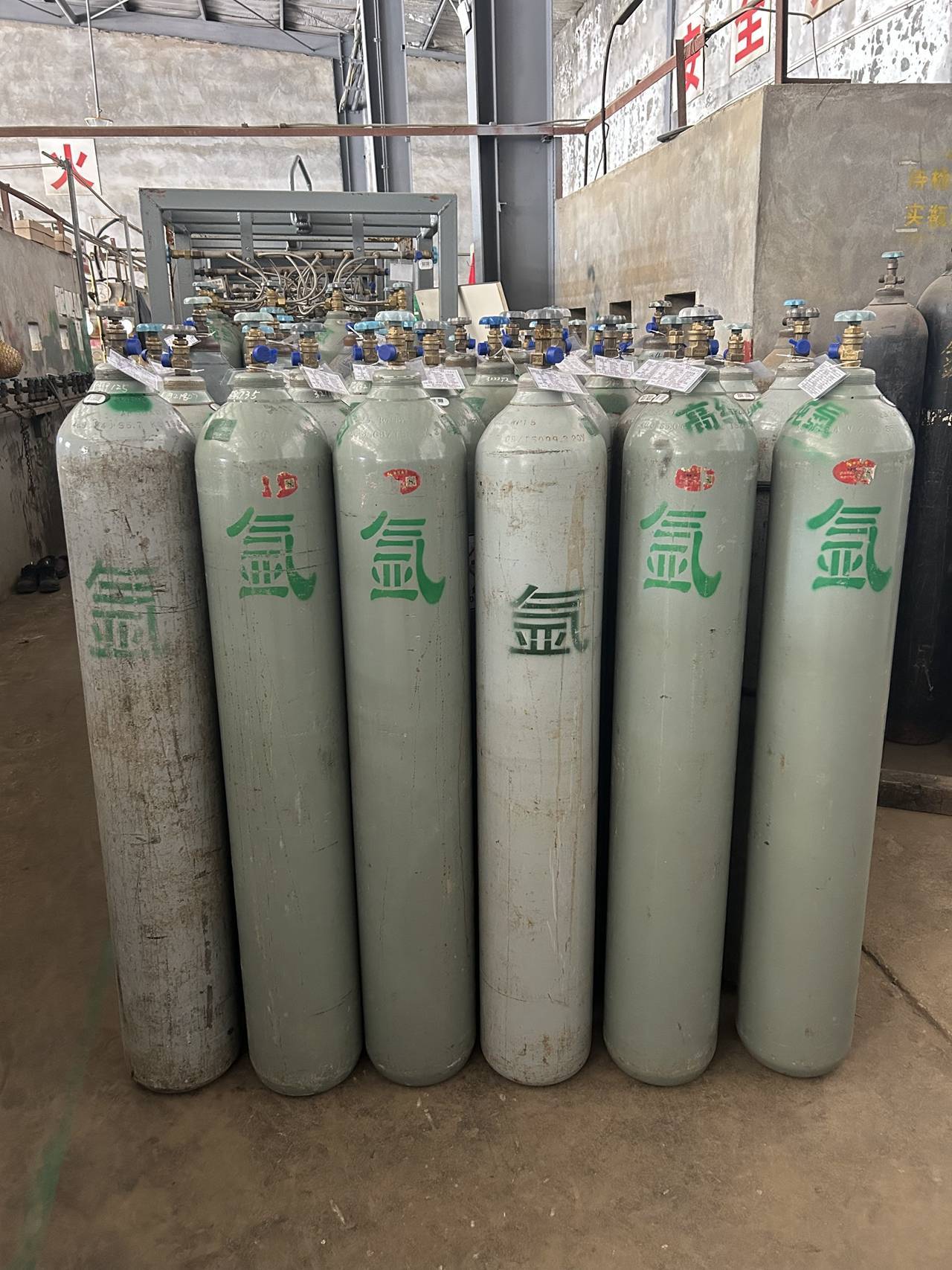 综上所述,一氧化碳气体虽然常常被人们所忽视,但它在工业生产,生活