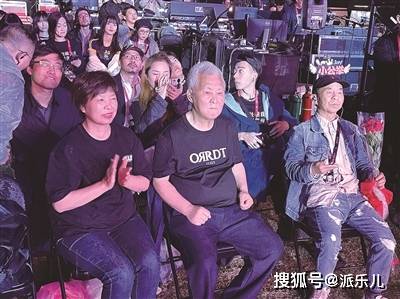 西湖大爷与周杰伦梦幻合唱《稻香》《东风破》，果然有两下子，又火了！